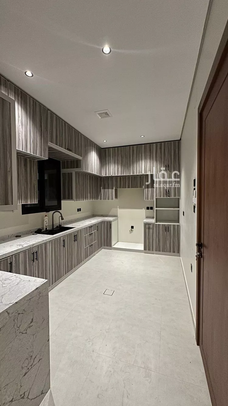 Floor for Rent in Unayzah Al Khalidiyah 14