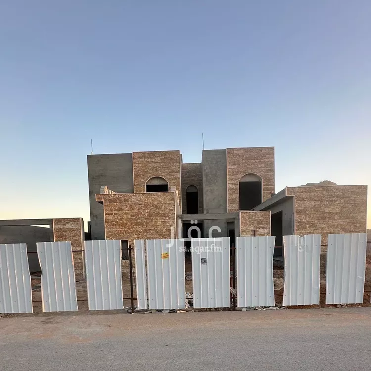 فيلا للبيع في شارع عايد بن دغيم بن عوض الحربي, حي الملك فهد, مدينة عنيزة, منطقة القصيم