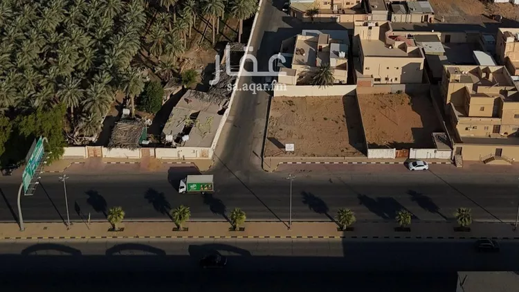 أرض للبيع في شارع طريق الملك عبدالعزيز, حي الصالحية, مدينة عنيزة, منطقة القصيم