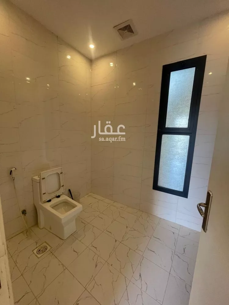 فيلا للإيجار في شارع ناصر العمري, حي الزمرد, مدينة جدة, منطقة مكة المكرمة صورة 3