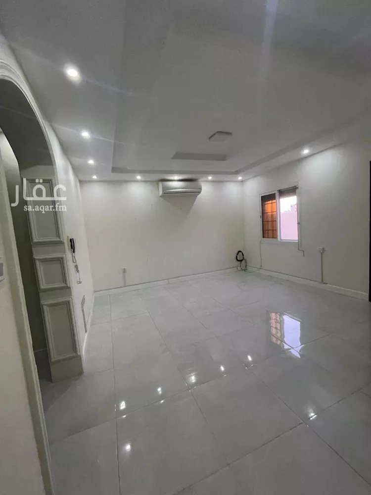 فيلا للإيجار في شارع ناصر العمري, حي الزمرد, مدينة جدة, منطقة مكة المكرمة صورة 3