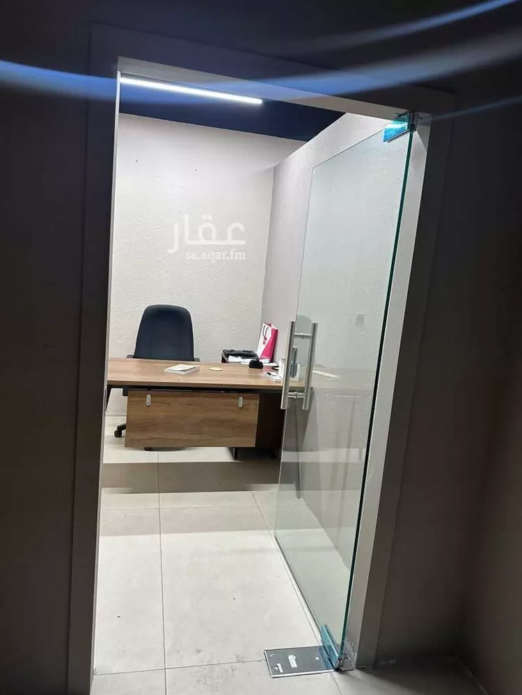 محل للإيجار في شارع الحارث بن زهرة ، حي طيبة ، جدة ، جدة صورة 4