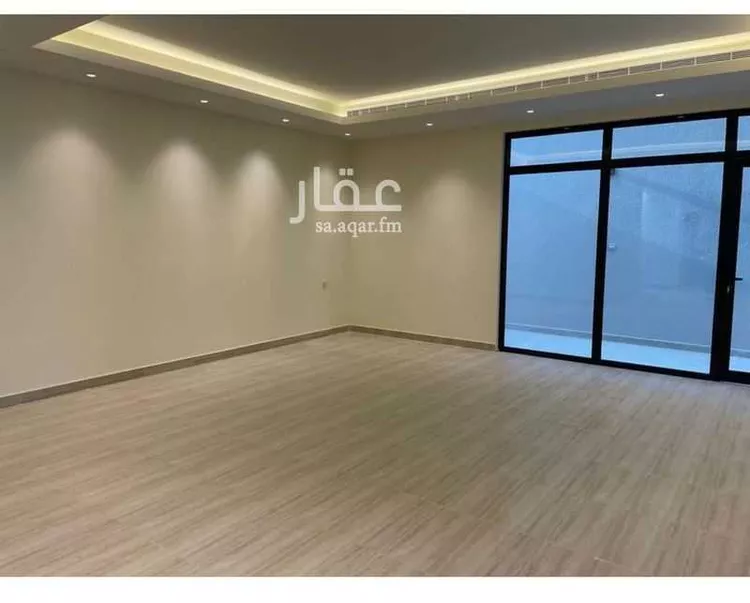 فيلا للبيع في شارع زيد بن أسامة, حي المعذر الشمالي, مدينة الرياض, منطقة الرياض صورة 2