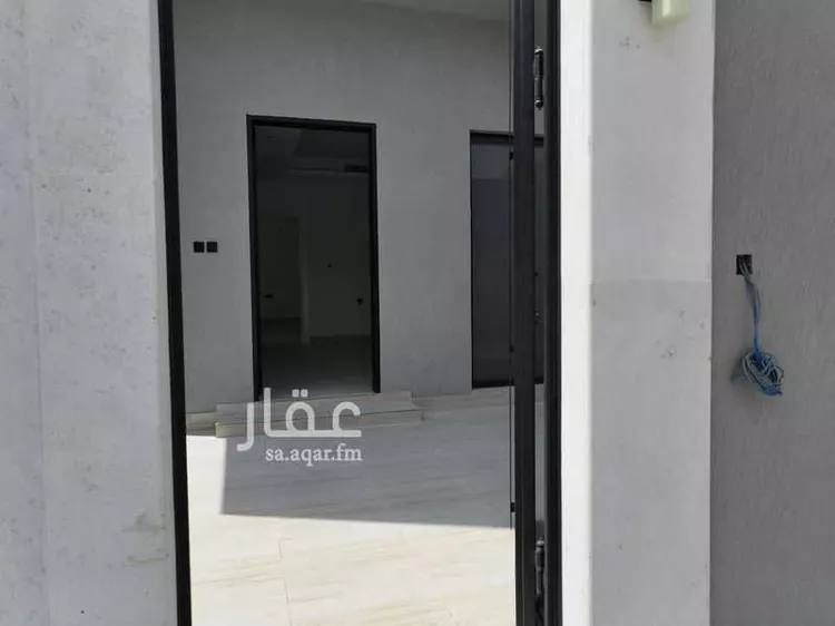 فيلا للبيع في شارع أحمد الحفظي, حي المروج, مدينة الرياض, منطقة الرياض صورة 3