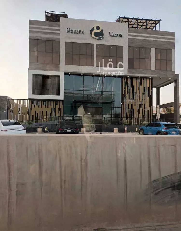 مكتب تجاري للإيجار في شارع الملك عبدالله ابن عبدالعزيز سعود الفرعي, حي المحمدية, مدينة الرياض, منطقة الرياض