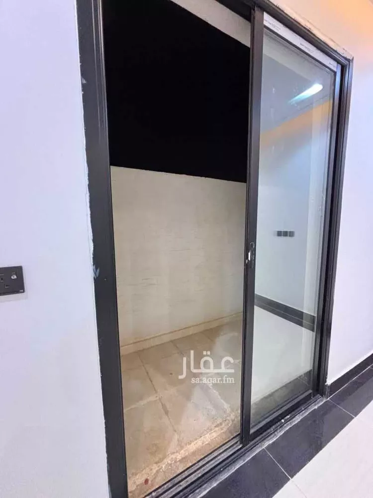 فيلا للبيع في شارع الظهير علي بن محمود, حي الرمال, مدينة الرياض, منطقة الرياض 21