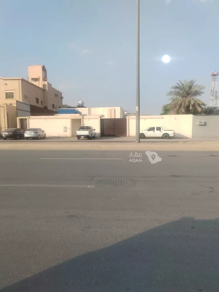 Building for Sale in Riyadh Dirab