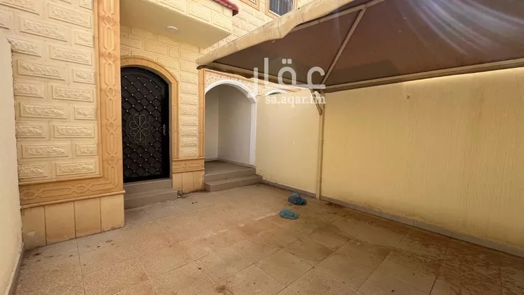 عمارة للبيع في شارع الديرة 10, حي الديرة, مدينة البكيريه, منطقة القصيم صورة 5