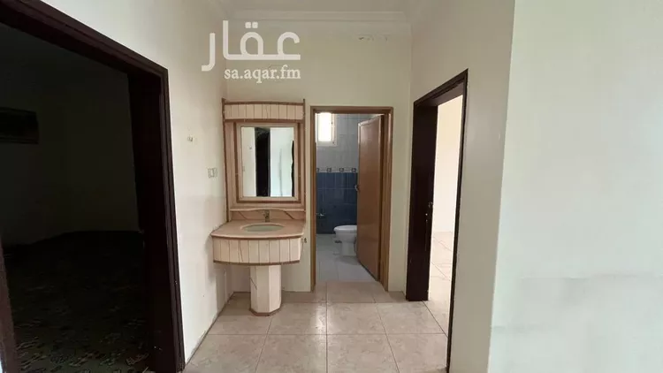 فيلا للبيع في شارع شارع الراجحي, حي الزهرة, مدينة البكيرية, منطقة القصيم 6