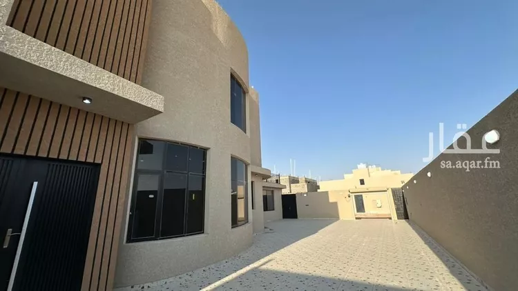 فيلا للبيع في شارع حارثة بن الأضبط, حي المدائن, مدينة حائل, منطقة حائل 7