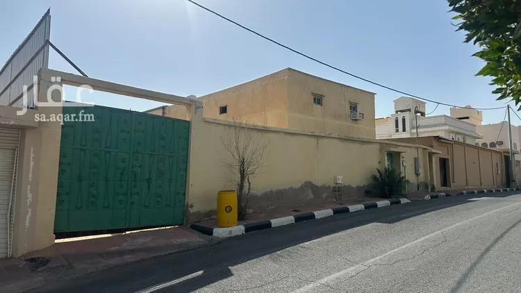 عمارة للبيع في شارع الجربوع, حي الديرة, مدينة البكيرية, منطقة القصيم صورة 3