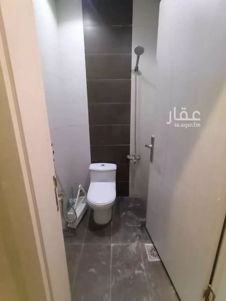 غرفة للإيجار في شارع علي الغاني, حي القيروان, مدينة الرياض, منطقة الرياض صورة 4