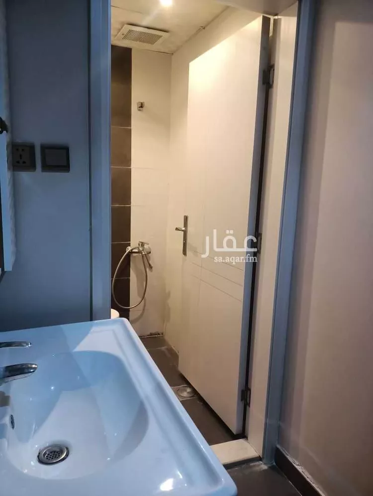 شقة للإيجار في شارع علي الغاني, حي القيروان, مدينة الرياض, منطقة الرياض صورة 2