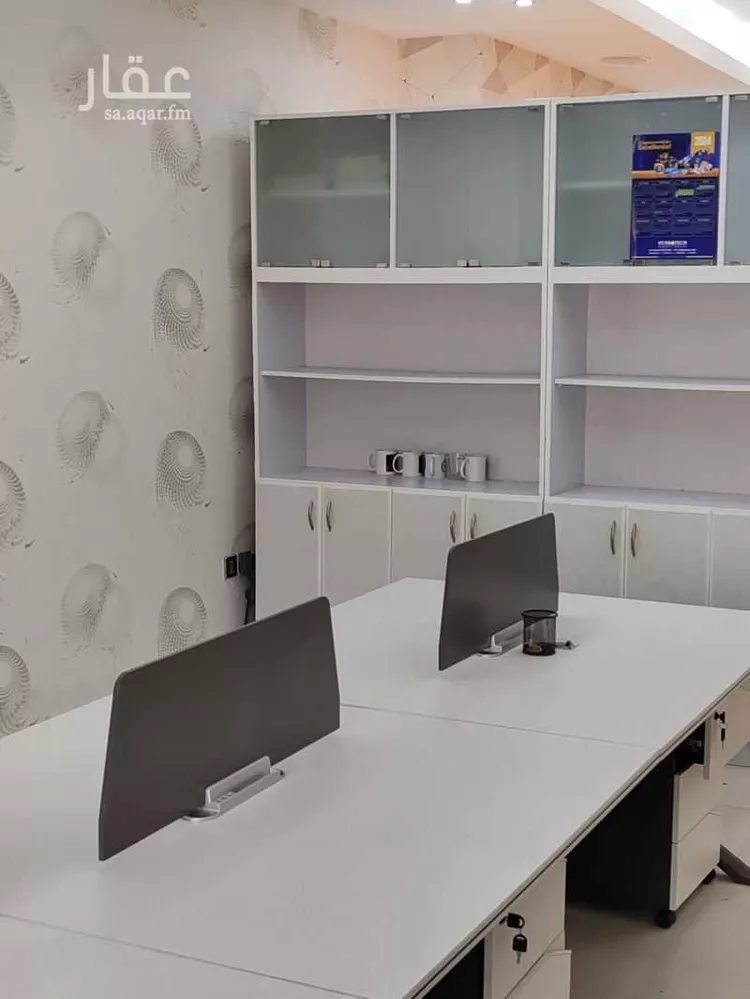 مكتب تجاري للإيجار في شارع طريق الملك عبدالعزيز, حي العزيزية, مدينة الدمام, المنطقة الشرقية 8