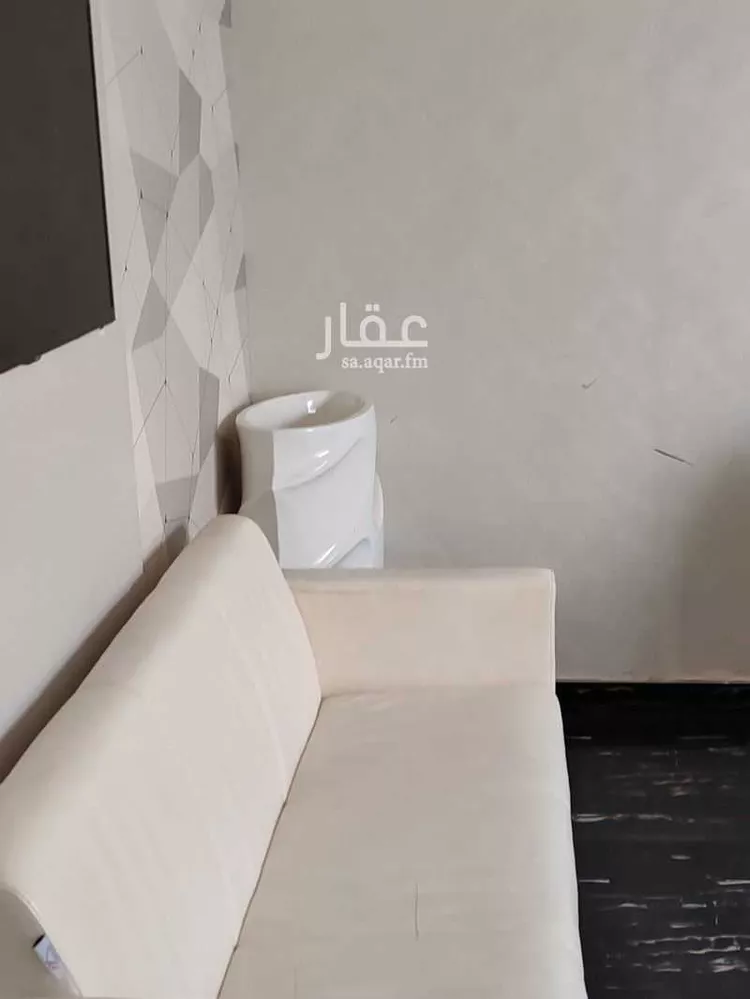 مكتب تجاري للإيجار في شارع طريق الملك عبدالعزيز, حي العزيزية, مدينة الدمام, المنطقة الشرقية 14