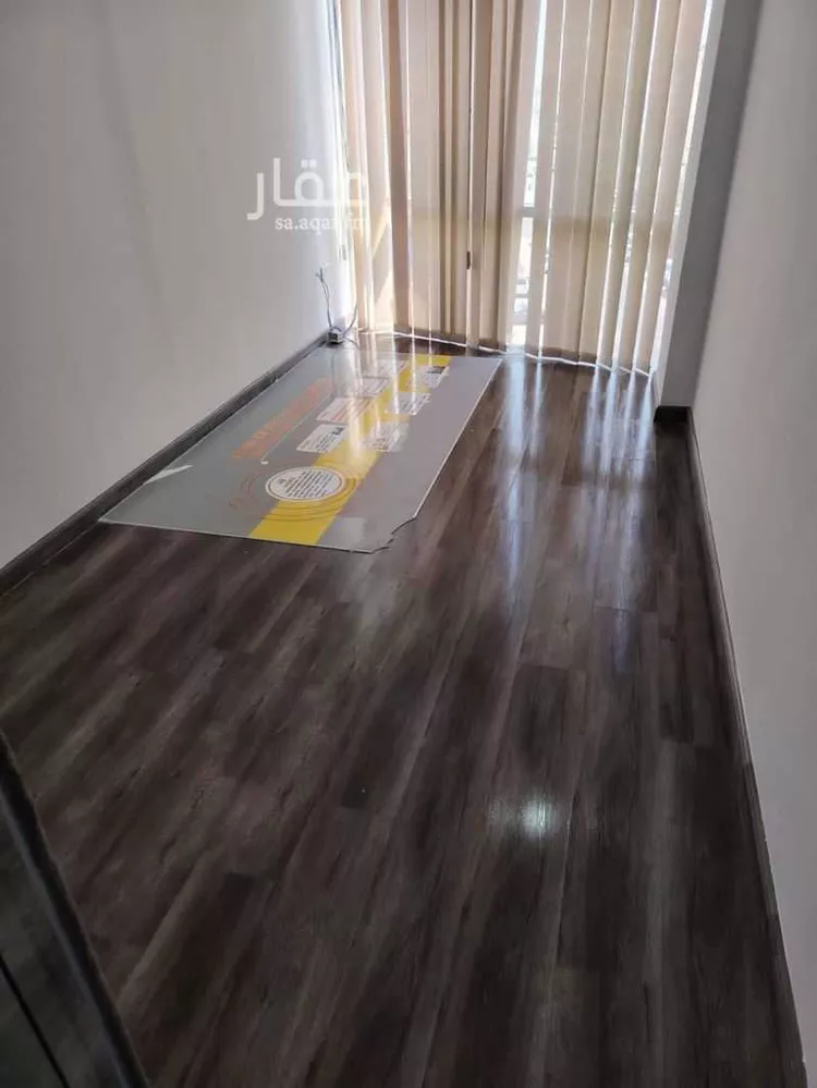 مكتب تجاري للإيجار في شارع طريق الملك عبدالعزيز, حي العزيزية, مدينة الدمام, المنطقة الشرقية 7