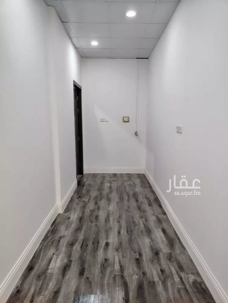 مكتب تجاري للإيجار في شارع طريق الملك عبدالعزيز, حي العزيزية, مدينة الدمام, المنطقة الشرقية 10