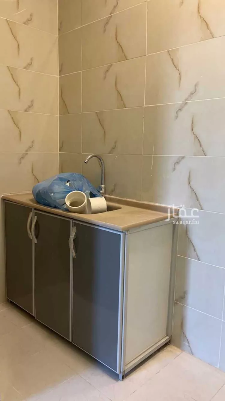 عمارة للإيجار في شارع 4823423, حي الخبر الجنوبية, مدينة الخبر, المنطقة الشرقية صورة 2