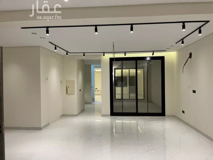 فيلا للبيع في شارع ابن أبي الشكر الفلكي, حي المهدية, مدينة الرياض, منطقة الرياض صورة 3