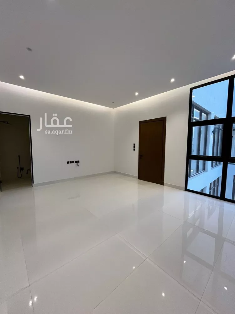 فيلا للبيع في شارع محمد بن أحمد الحجازي, حي المهدية, مدينة الرياض, منطقة الرياض صورة 3