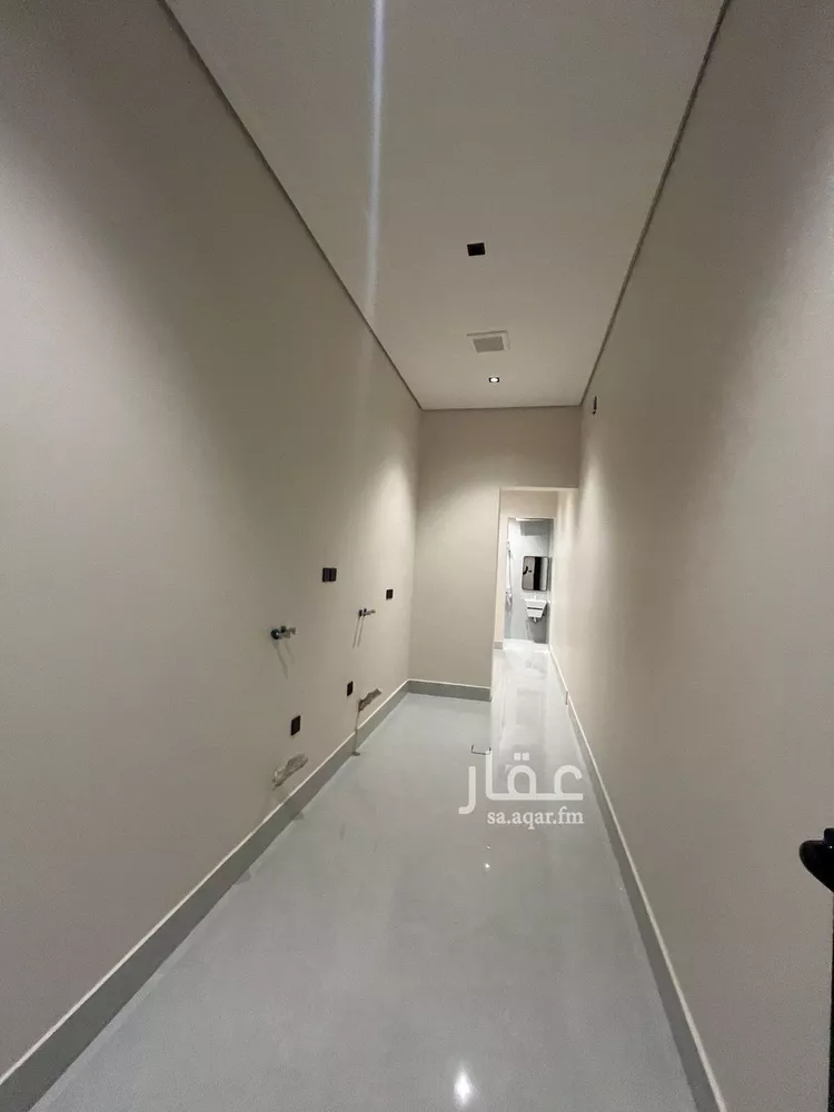 فيلا للبيع في شارع علي بن أسعد الخطيب, حي المهدية, مدينة الرياض, منطقة الرياض صورة 2