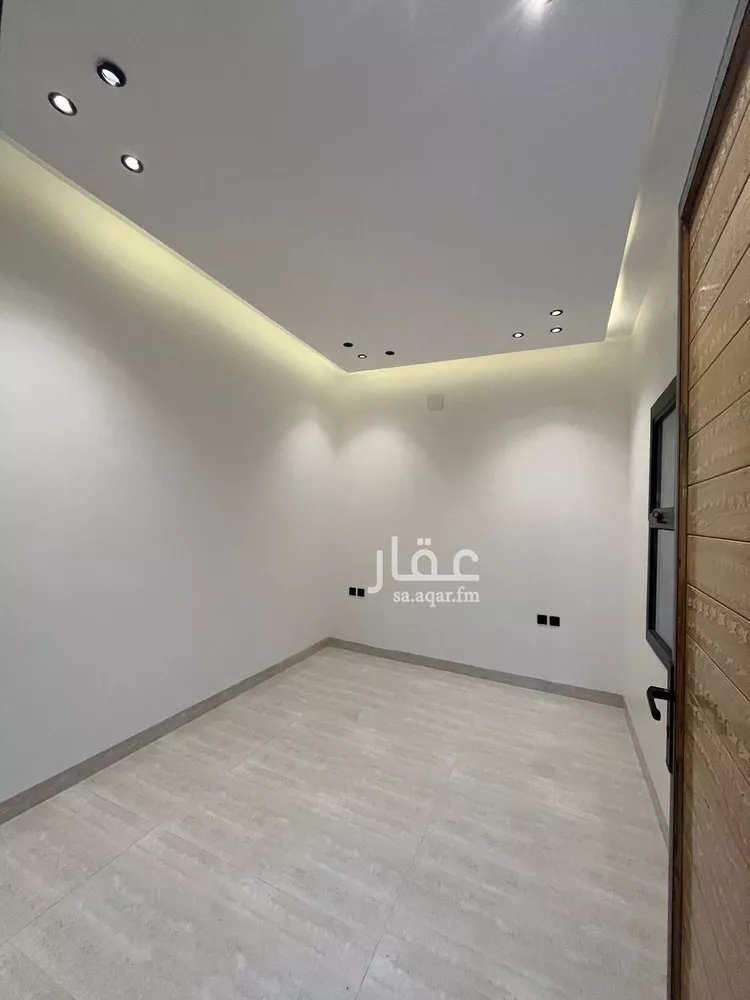 فيلا للبيع في شارع بدرالدين المرجاني, حي المهدية, مدينة الرياض, منطقة الرياض صورة 3