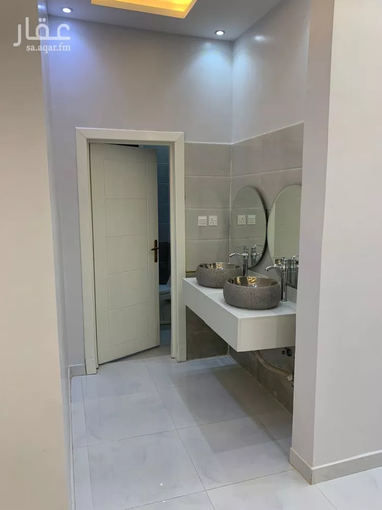 دور للبيع في شارع ابن أبي الجيش, حي المهدية, مدينة الرياض, منطقة الرياض صورة 4