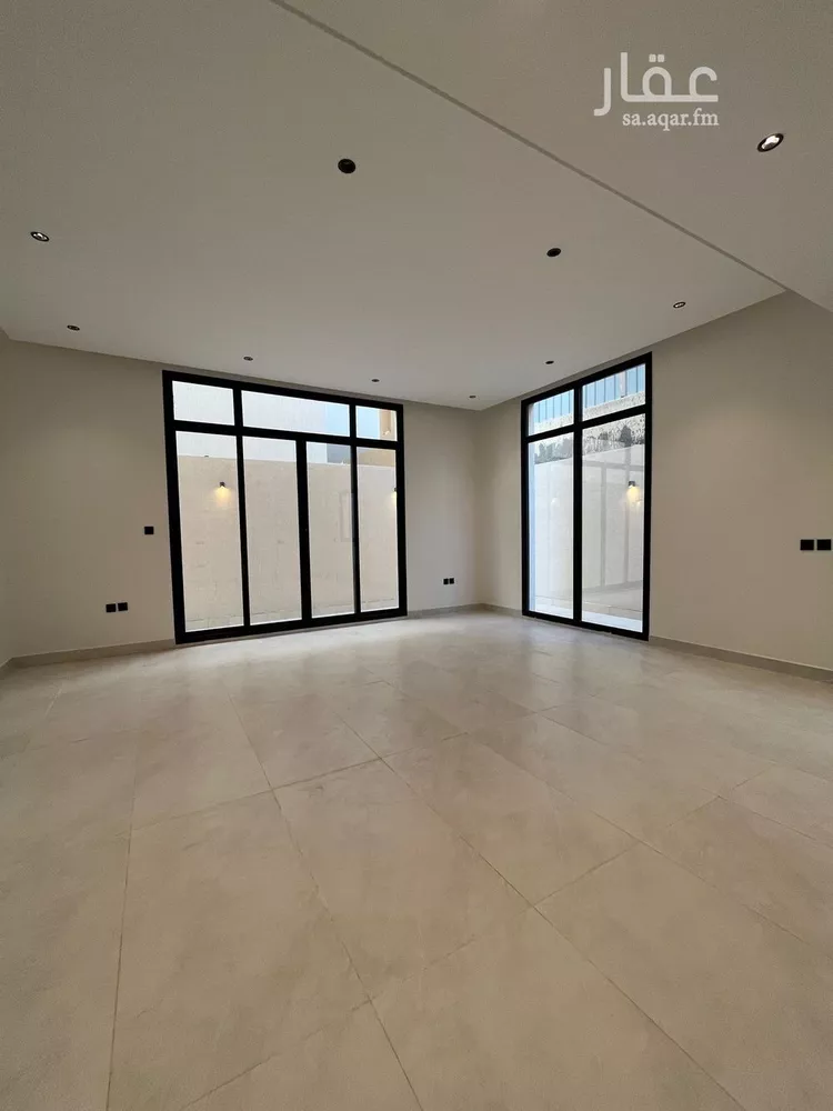 فيلا للبيع في شارع أحمد بن علي الشوائطي, حي المهدية, مدينة الرياض, منطقة الرياض صورة 3