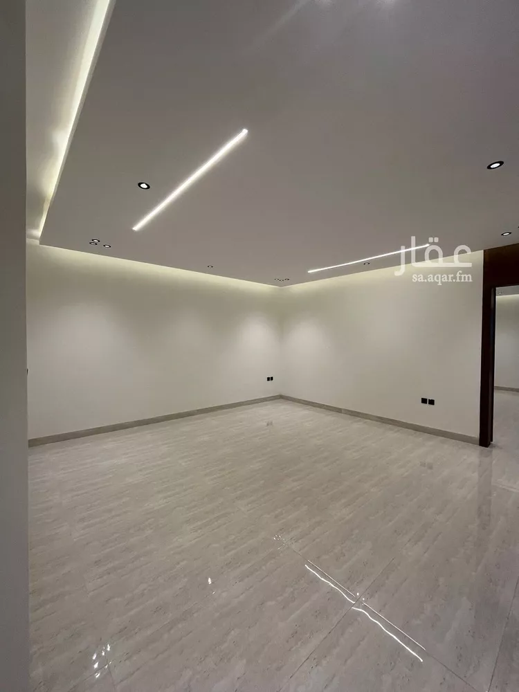 فيلا للبيع في شارع بدرالدين المرجاني, حي المهدية, مدينة الرياض, منطقة الرياض 11