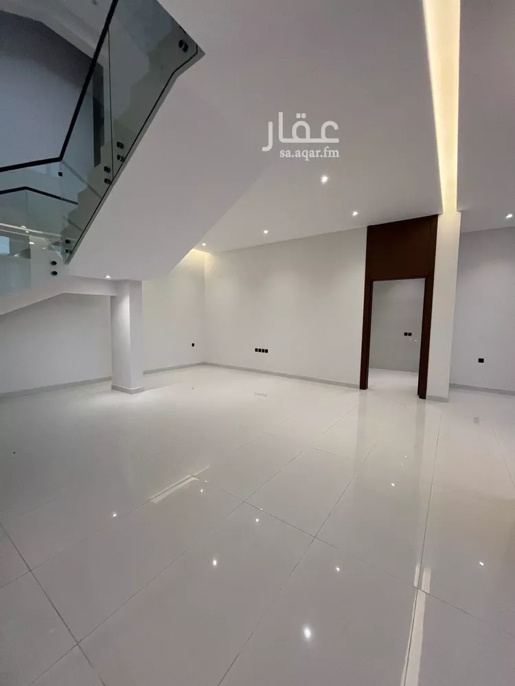فيلا للبيع في شارع أحمد بن محمد القريمي, حي المهدية, مدينة الرياض, منطقة الرياض 7