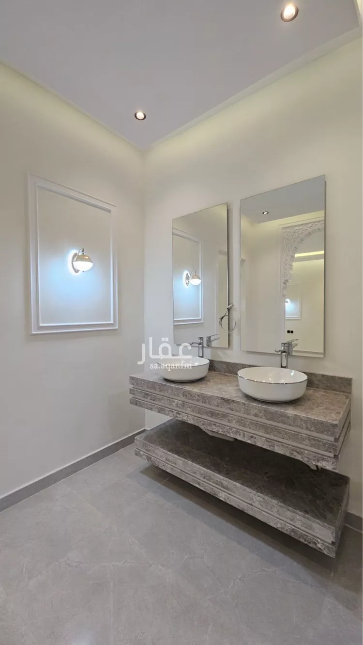 فيلا للبيع في شارع بهاء الدين زهير, حي المهدية, مدينة الرياض, منطقة الرياض