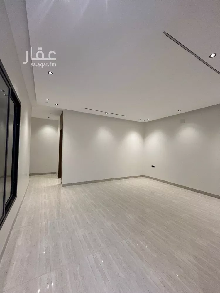 فيلا للبيع في شارع بدرالدين المرجاني, حي المهدية, مدينة الرياض, منطقة الرياض 6