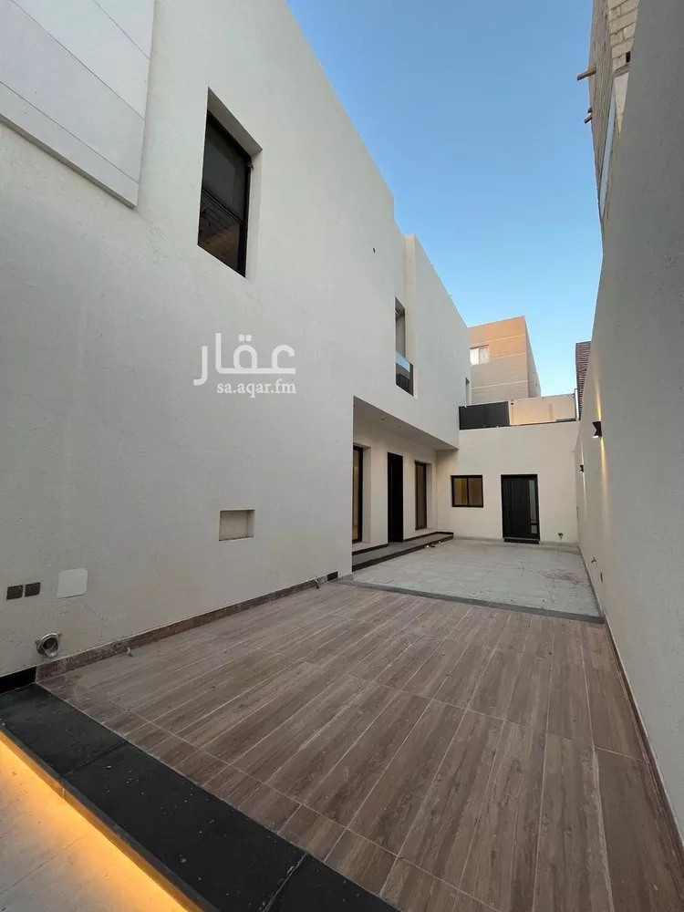 فيلا للبيع في شارع محمد بن يحيى الشاذلي, حي المهدية, مدينة الرياض, منطقة الرياض 8