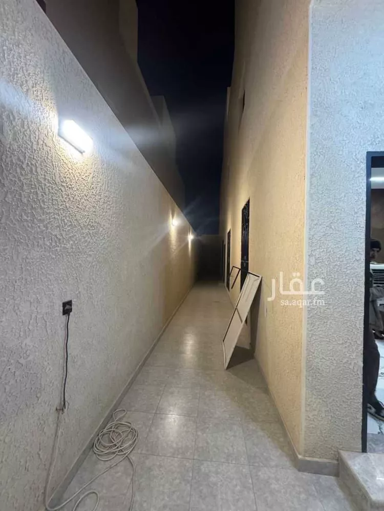 Floor for Sale in Riyadh Badr 8