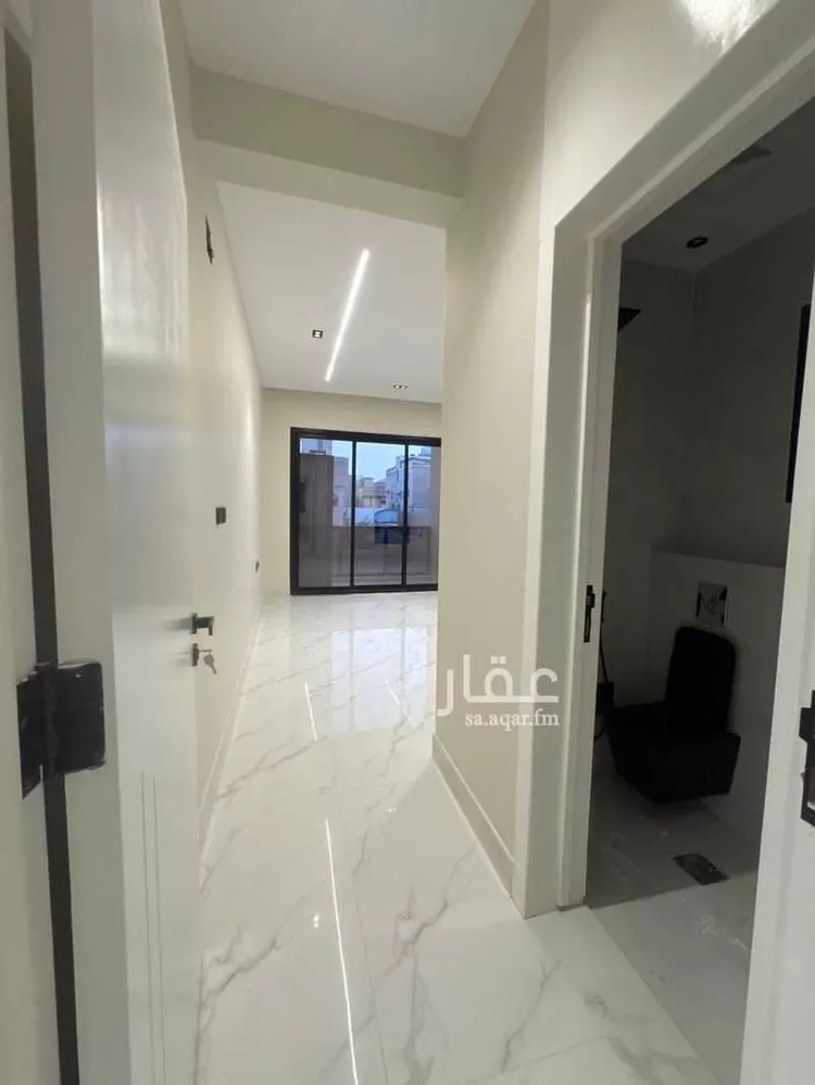 فيلا للبيع في شارع ابن اللبودي, حي السويدي, مدينة الرياض, منطقة الرياض 13