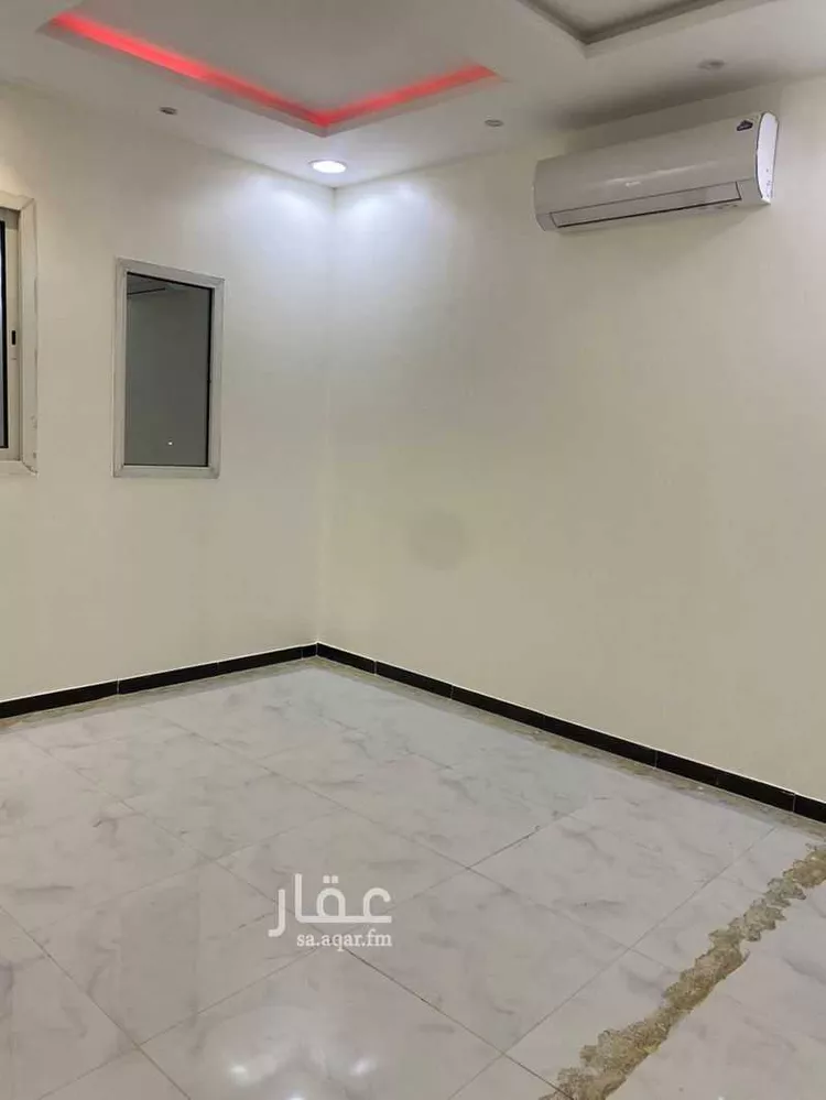 فيلا للبيع في شارع عمر مكرم, حي الرمال, مدينة الرياض, منطقة الرياض 13