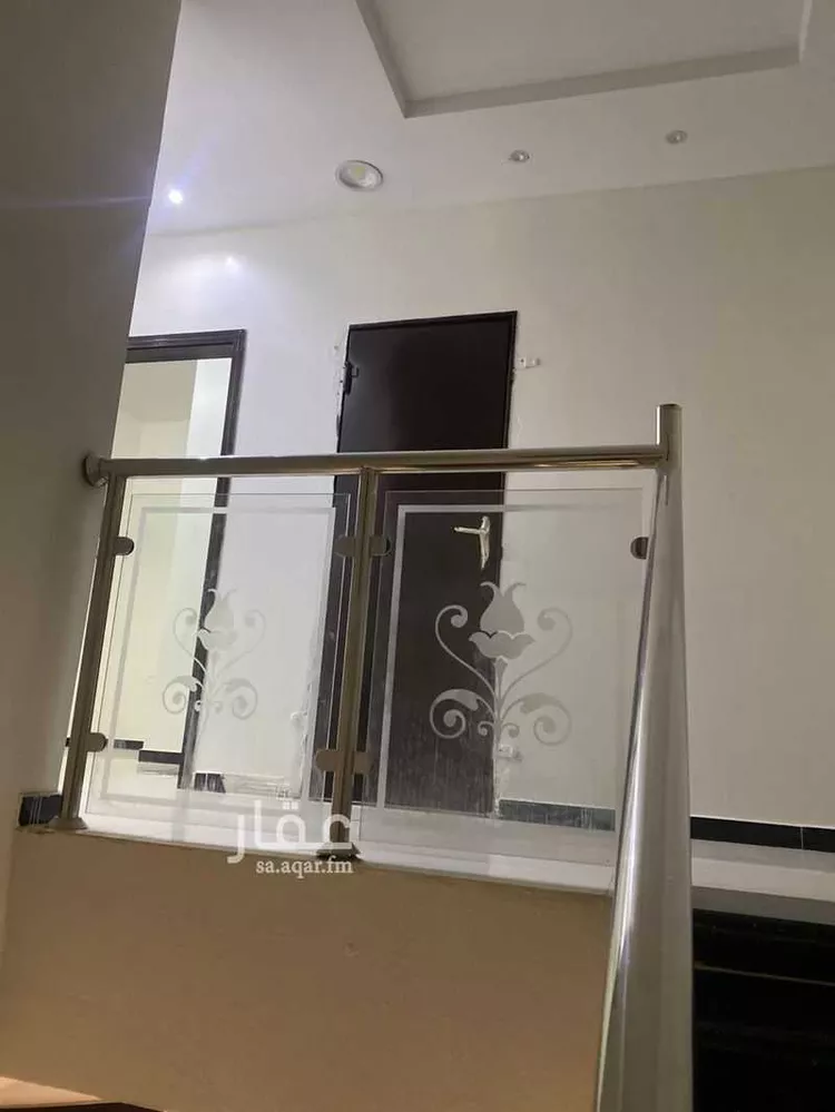 فيلا للبيع في شارع عمر مكرم, حي الرمال, مدينة الرياض, منطقة الرياض 9