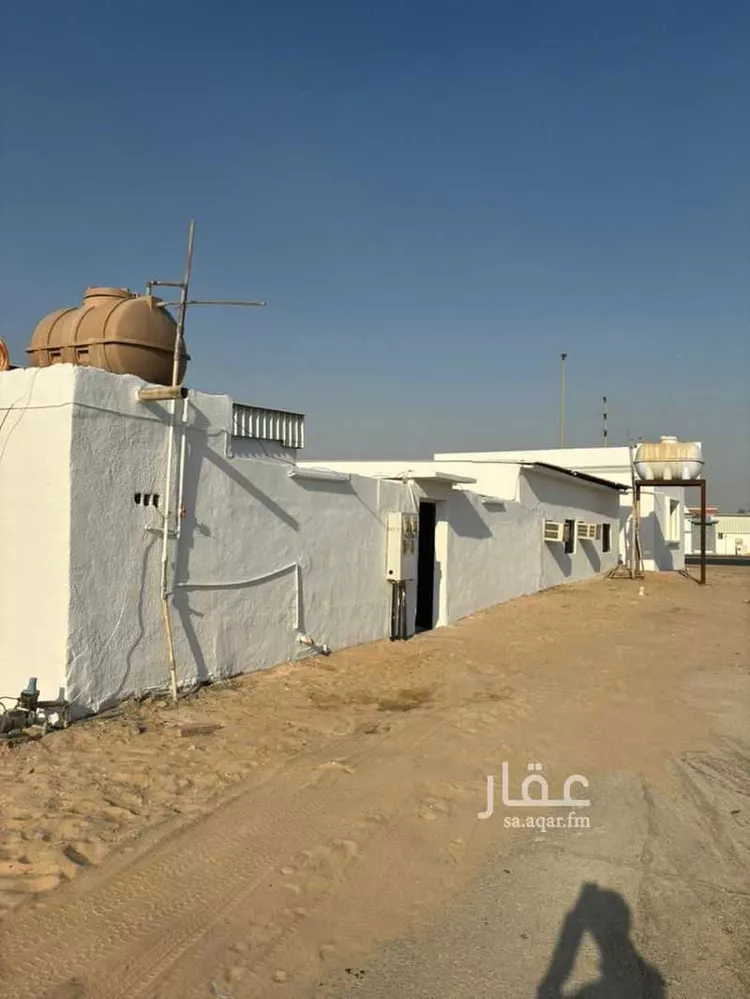 دور للبيع في شارع ج6 15, حي صلاصل, مدينة بقيق, المنطقة الشرقية صورة 3