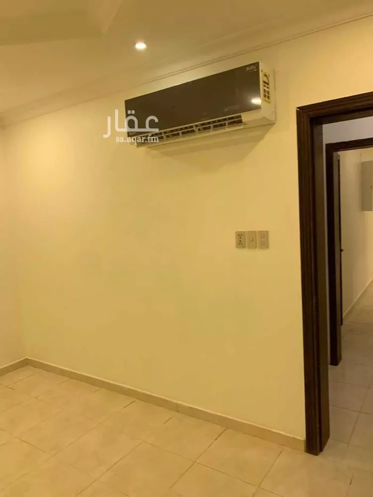 شقة للإيجار في شارع المتباهي, حي هجر, مدينة الدمام, المنطقة الشرقية صورة 2