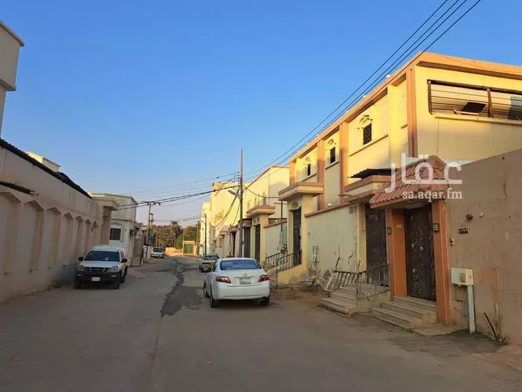 فيلا للبيع في شارع العزيزية ، حي الحلة ، حوطة بني تميم ، حوطة بني تميم