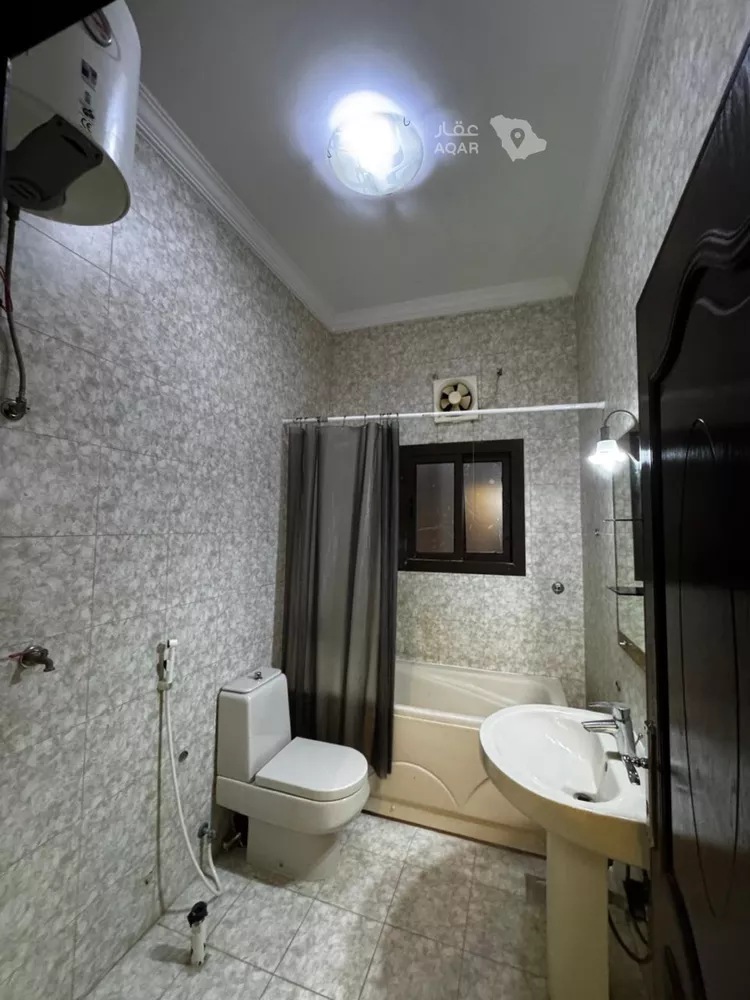 Floor for Rent in Jeddah Al Basateen 10