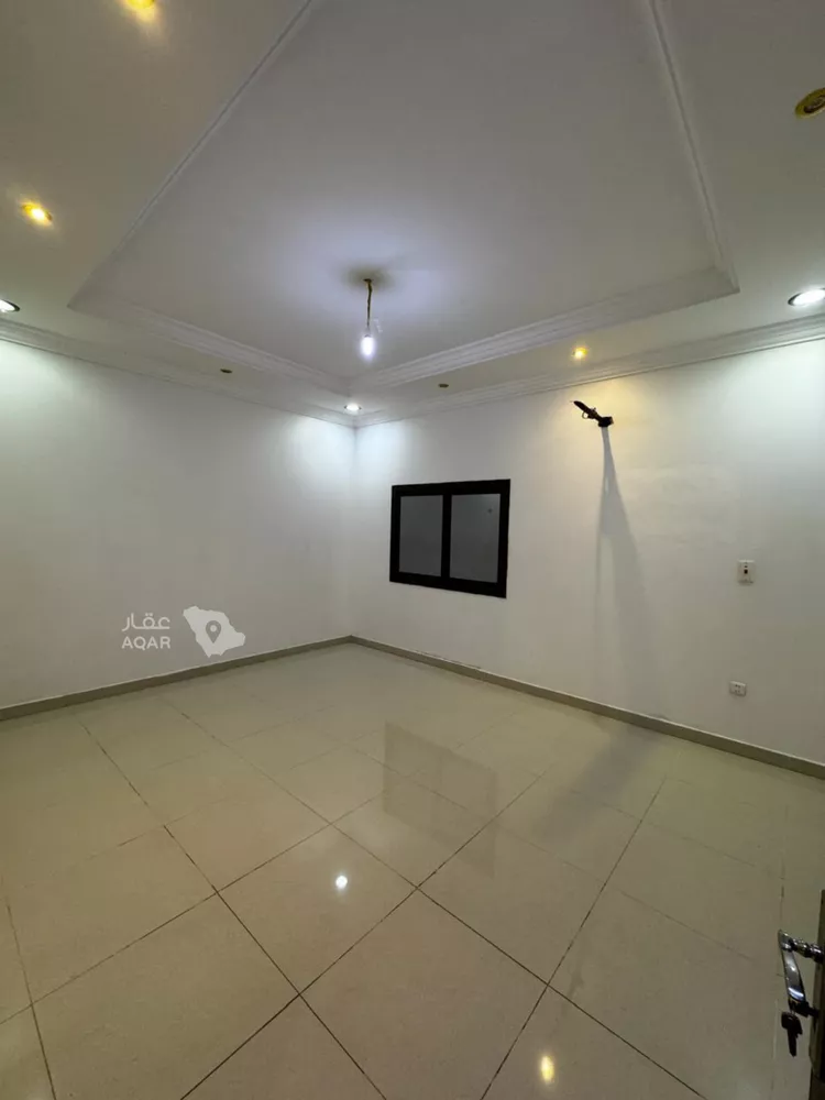 Floor for Rent in Jeddah Al Basateen 4