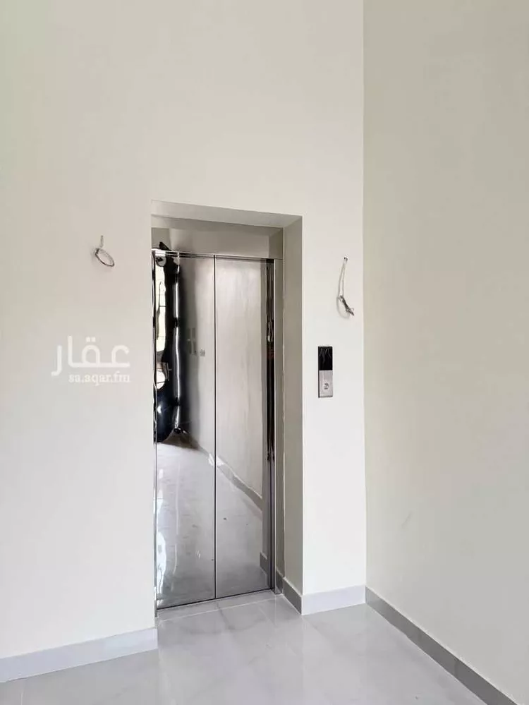 دور للبيع في شارع ابن أبي المختار, حي الروضة, مدينة الرياض, منطقة الرياض صورة 3