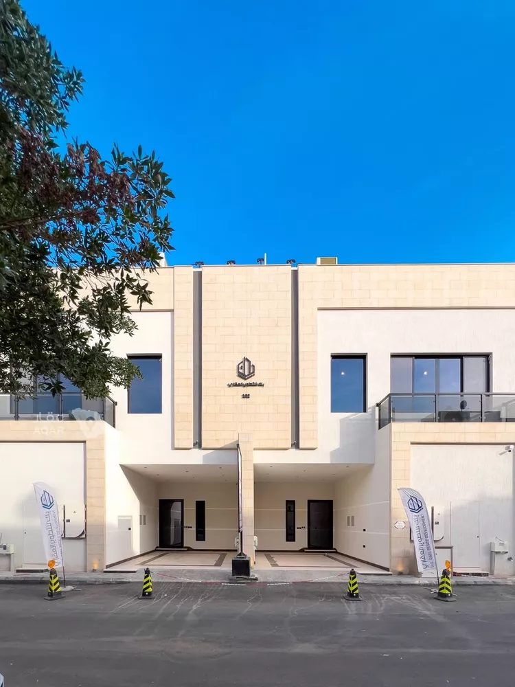 دور للبيع في شارع الرقة, حي المعذر الشمالي, مدينة الرياض, منطقة الرياض