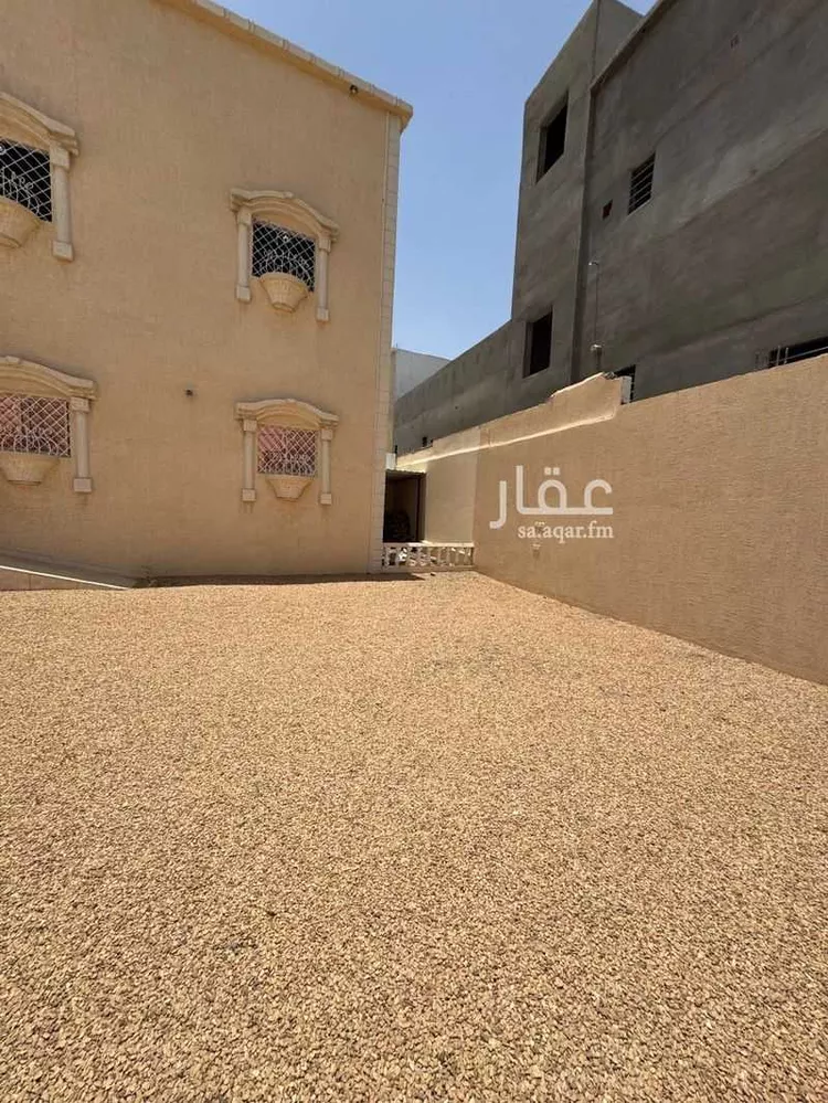 عمارة للبيع في شارع حصن المسهر 361 ، الشط ، بيشة صورة 4