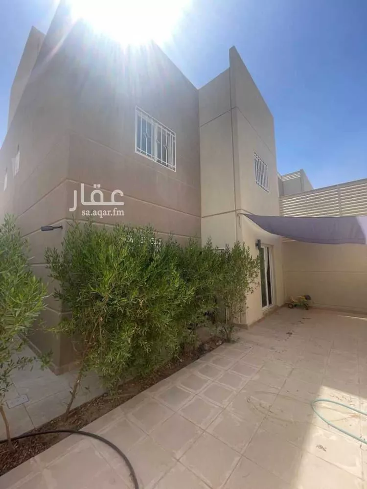 فيلا للبيع في شارع أحمد بن عمر الحضرمي, حي مطار الملك خالد الدولي, مدينة الرياض, منطقة الرياض صورة 3