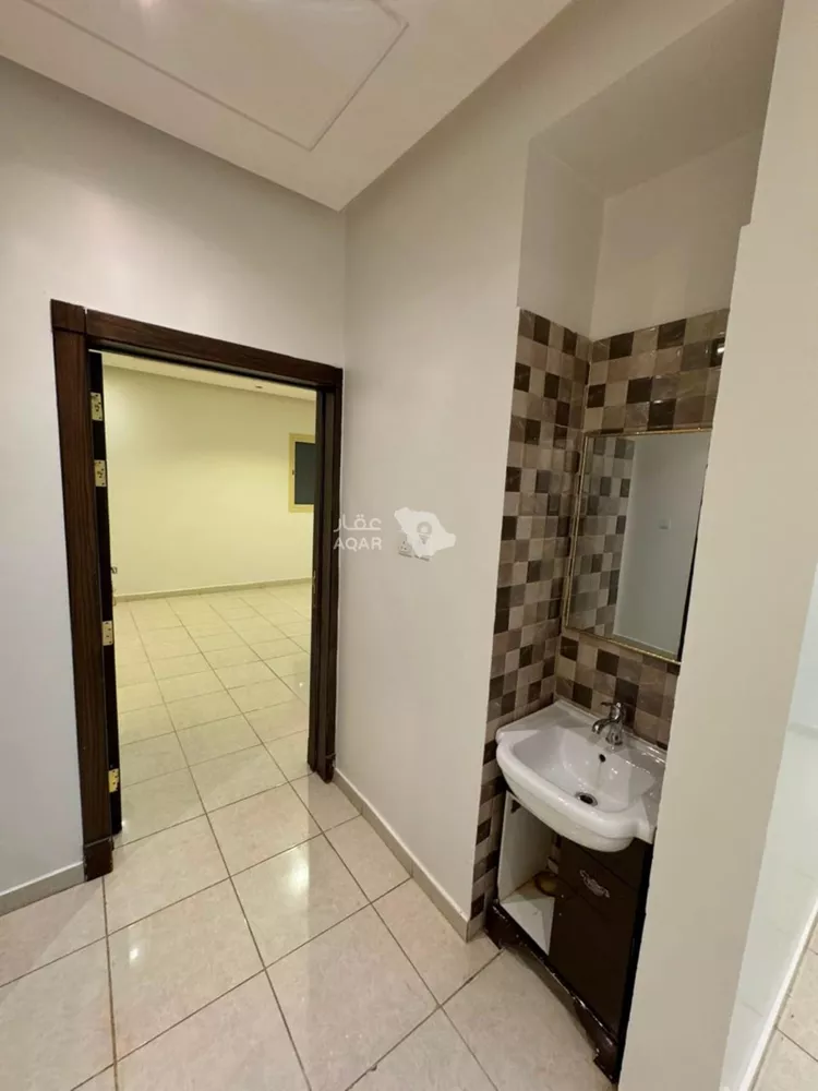 Floor for Rent in Riyadh Al Yasmin 2