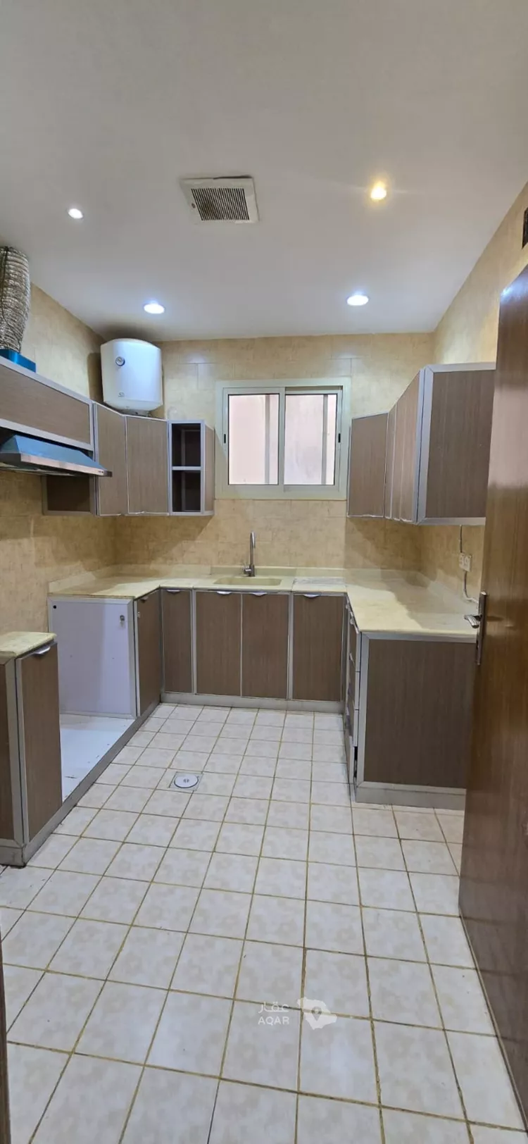 شقة للإيجار في شارع علي بن منظور, حي العارض, مدينة الرياض, منطقة الرياض
