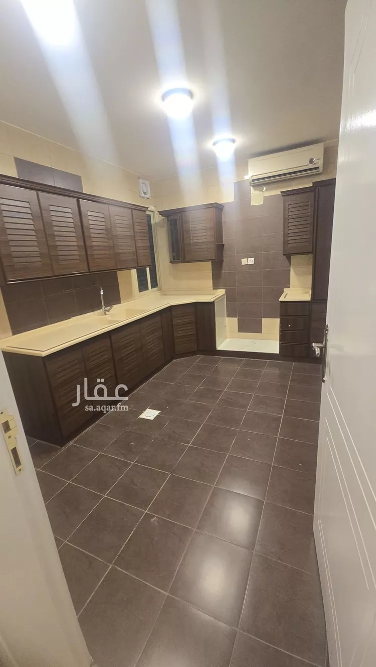 شقة للإيجار في شارع عبدالعزيز التويجري, حي الياسمين, مدينة الرياض, منطقة الرياض