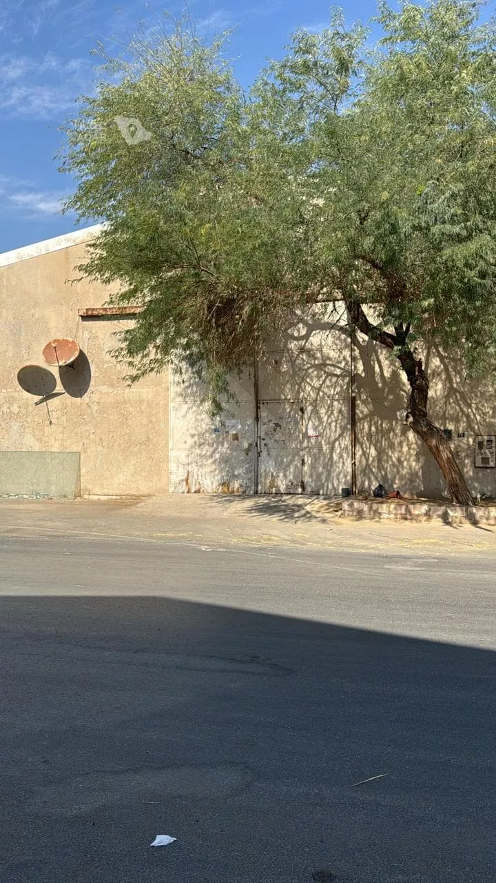 مستودع للإيجار في شارع العدينة, حي الفيصلية, مدينة الرياض, منطقة الرياض